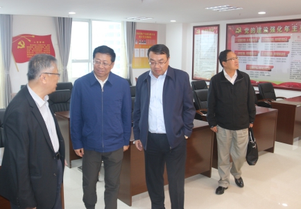 青海省副省長、省國資委黨委書記、主任王黎明，蒞臨省物產(chǎn)集團調(diào)研指導工作